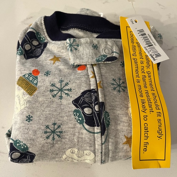 New Boys Star Wars one piece zip pj, new 12month pjs Star Wars w tags,Star Wars - Picture 8 of 8
